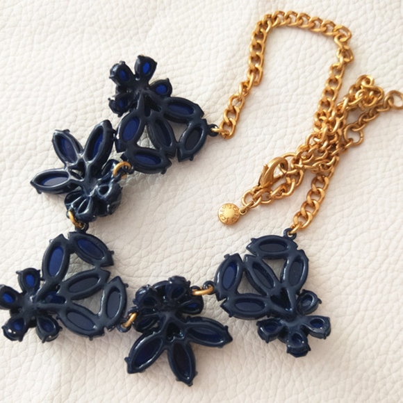 JUST IN*J.Crew Dark Blue Flower Statement Necklace - Picture 3 of 8